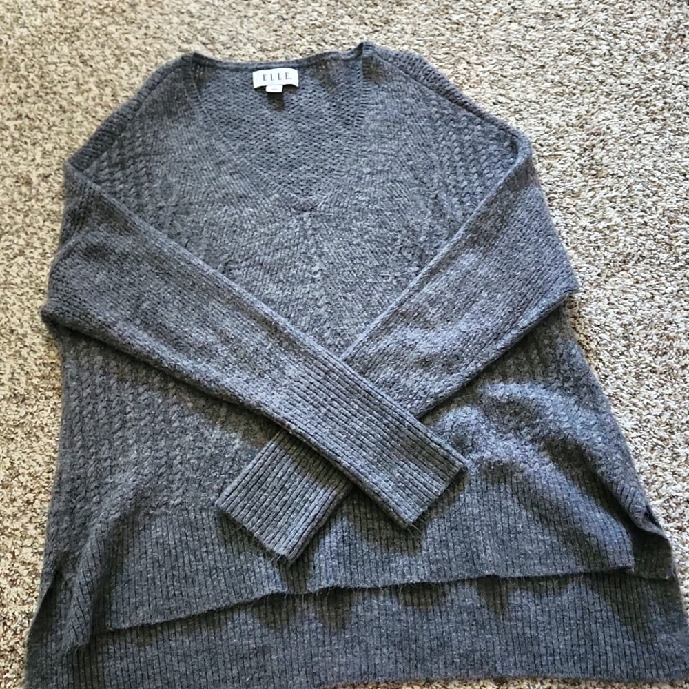 Elle grey sweater